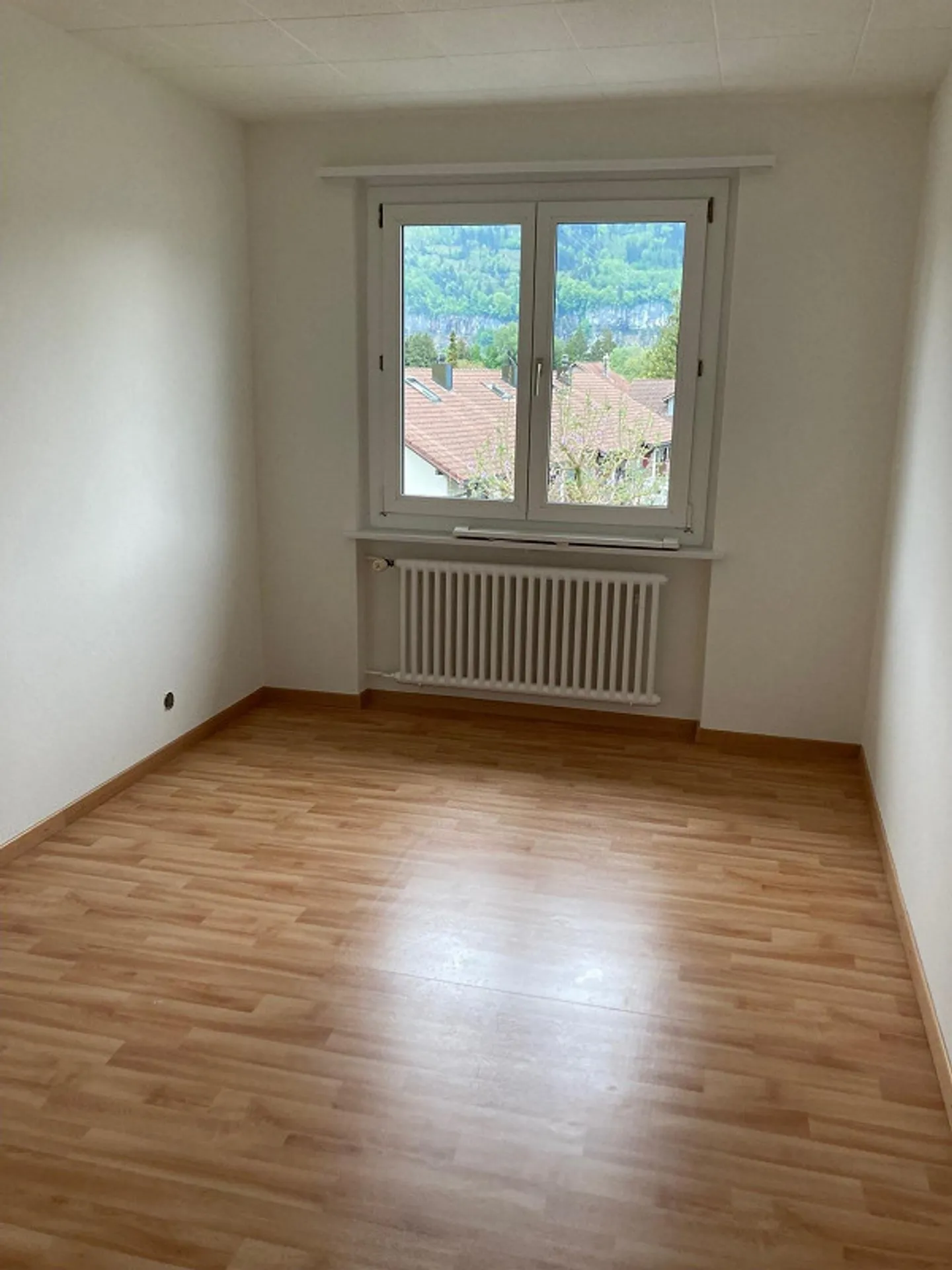 Affordable 4-room apartment in a central location - Photo 5 of 11