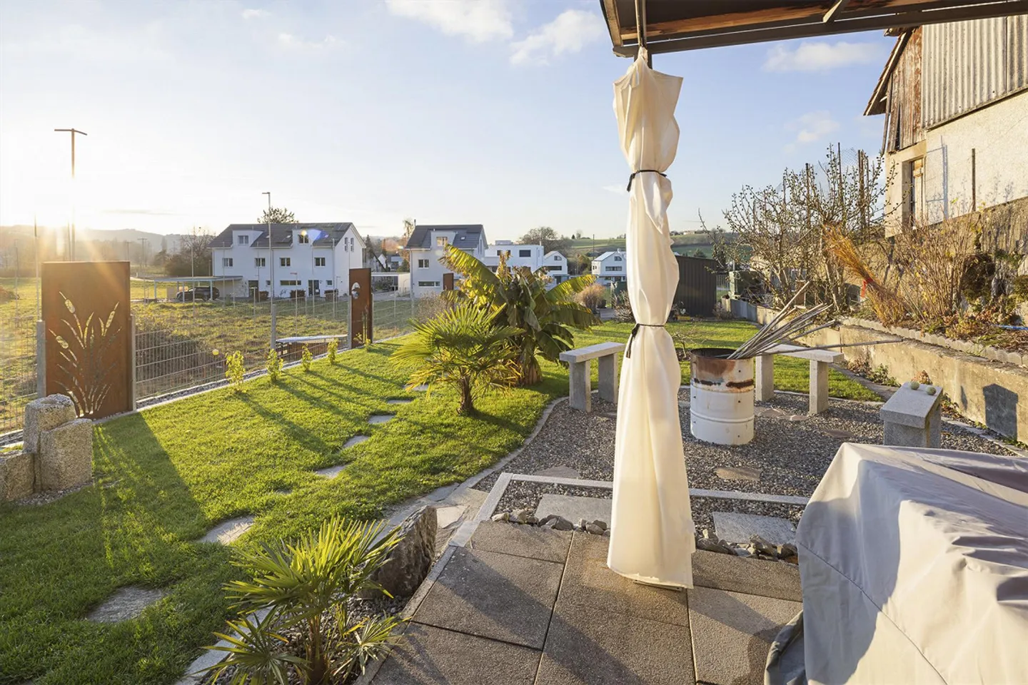 Space miracle with garden and diverse possibilities - Photo 14 of 15