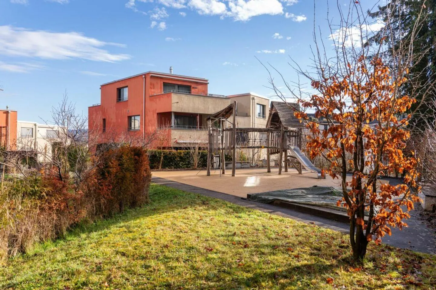 Modern, Sunny Garden Apartment - Photo 17 of 17