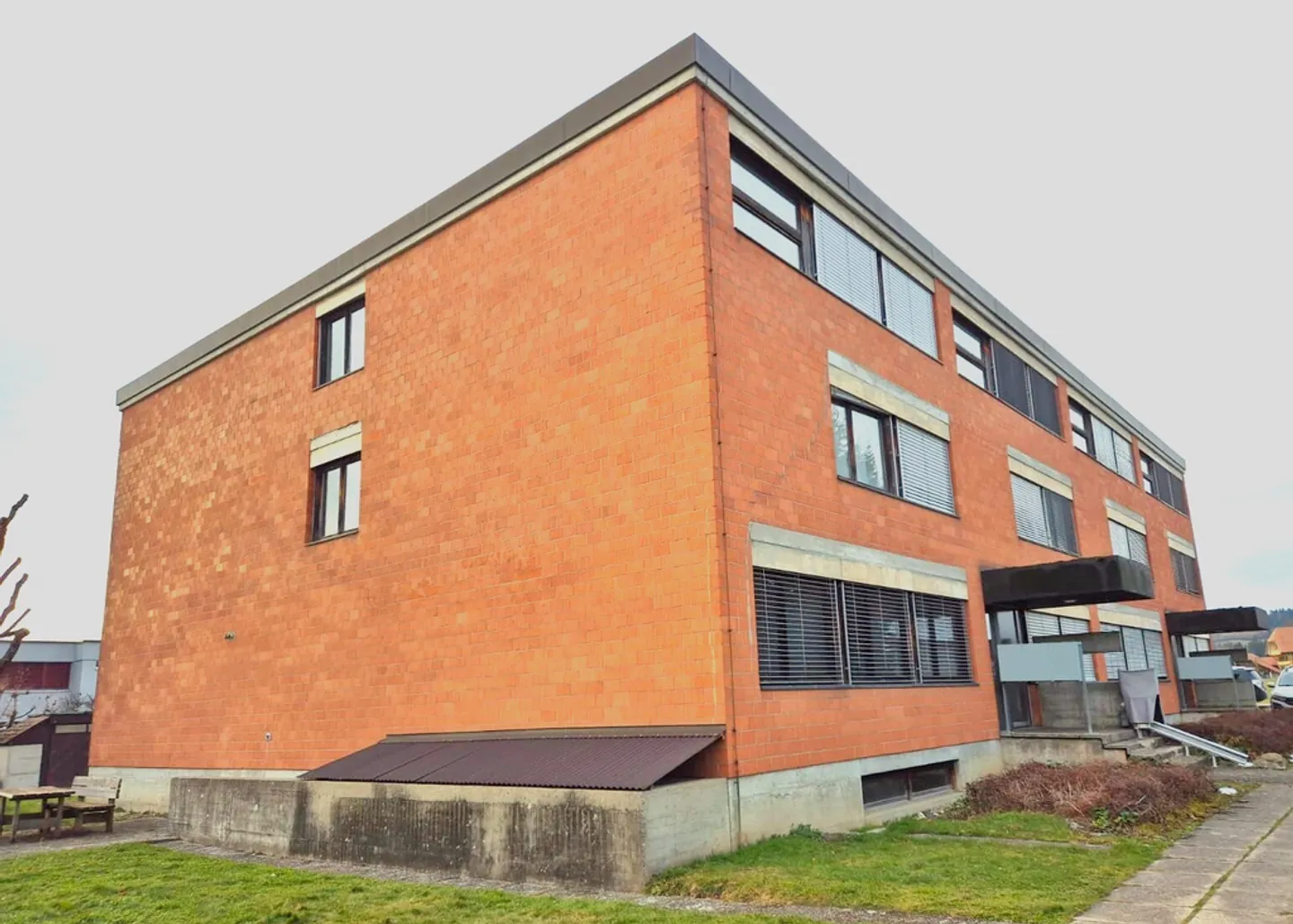Charmante Wohnung in Sumiswald - Foto 1 von 8