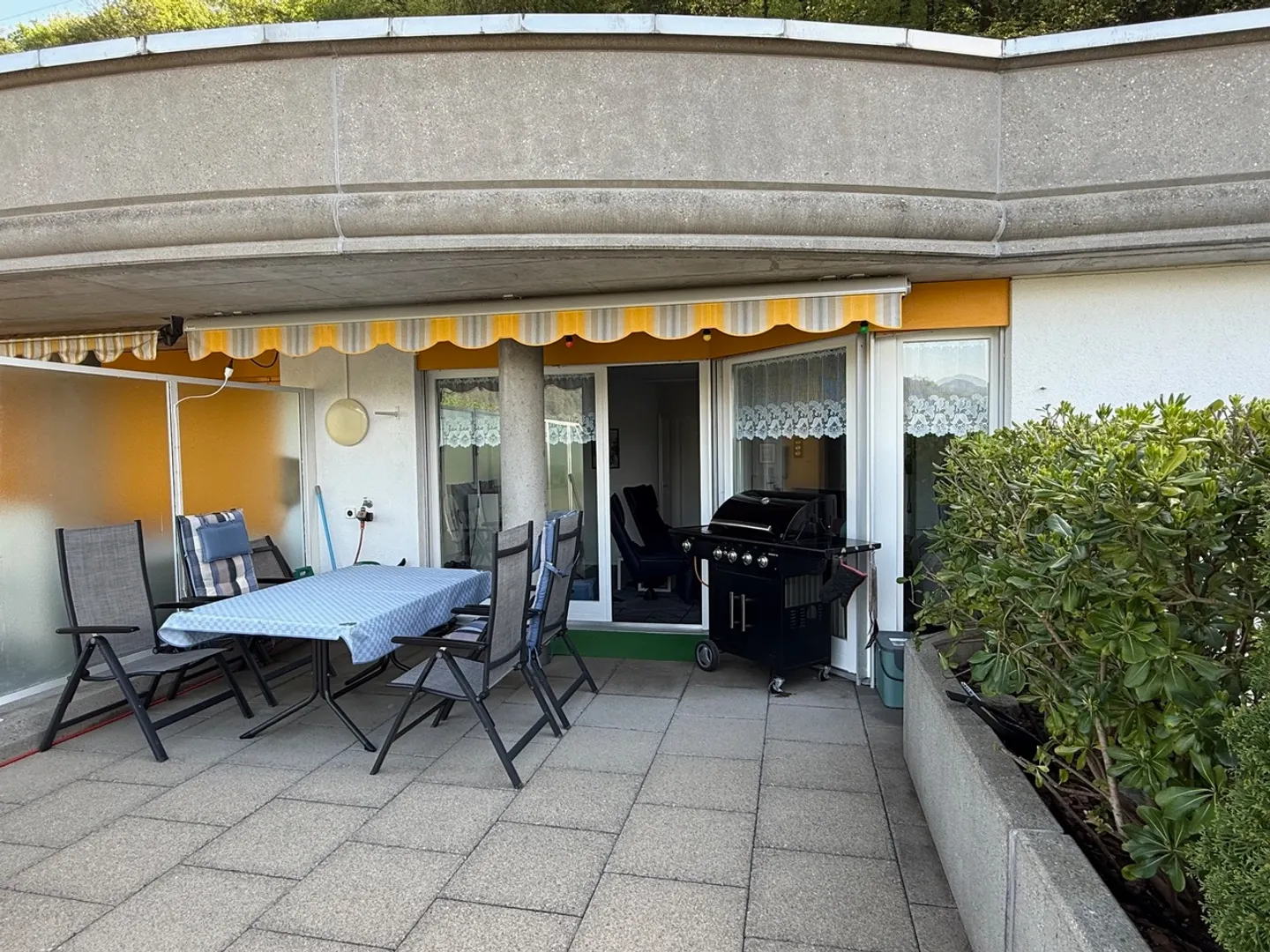 2.5 rooms with LARGE TERRACE - Photo 3 of 7