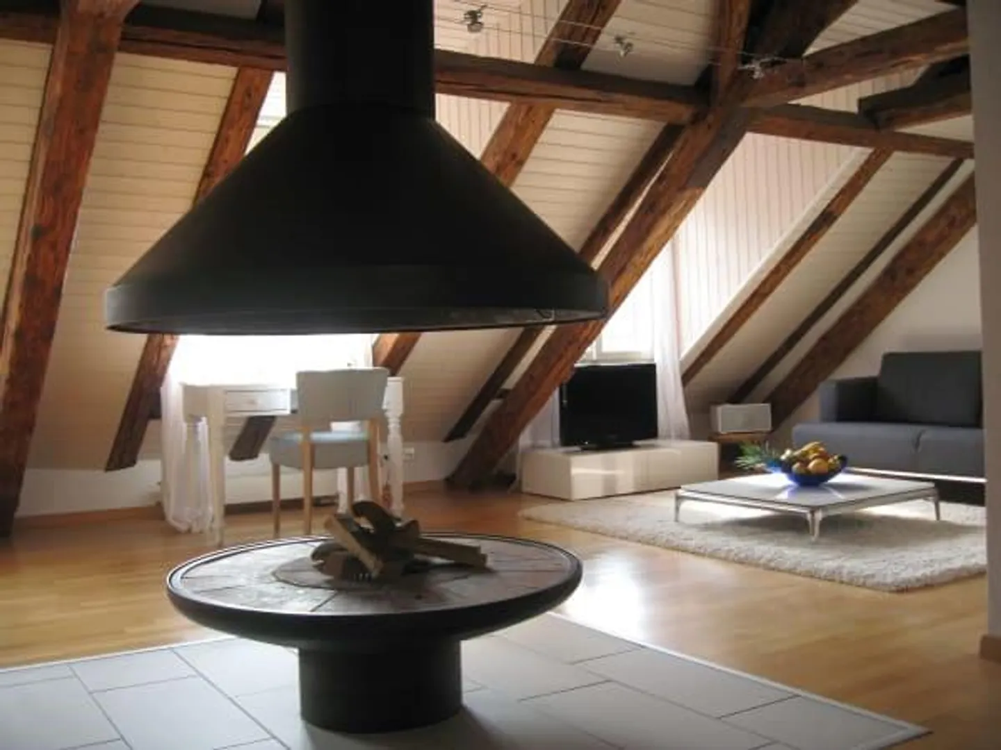 Attractive furnished penthouse apartment in the city center - Photo 6 of 9