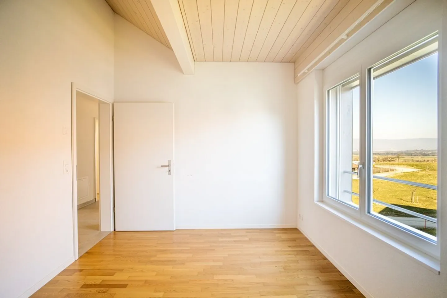 Appartamento duplex luminoso con galleria e balcone - Foto 10 di 11