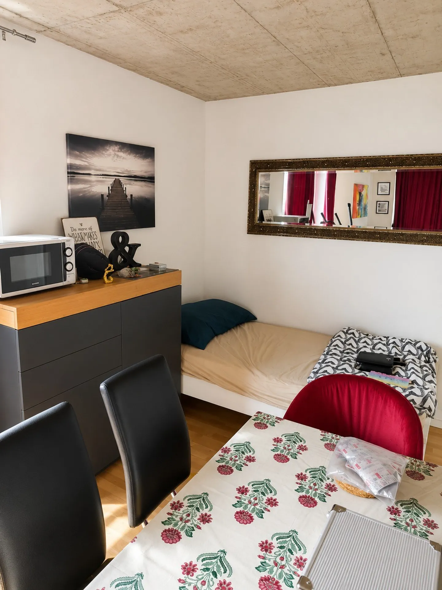 Charming 2.5-Room Apartment - Photo 6 of 13