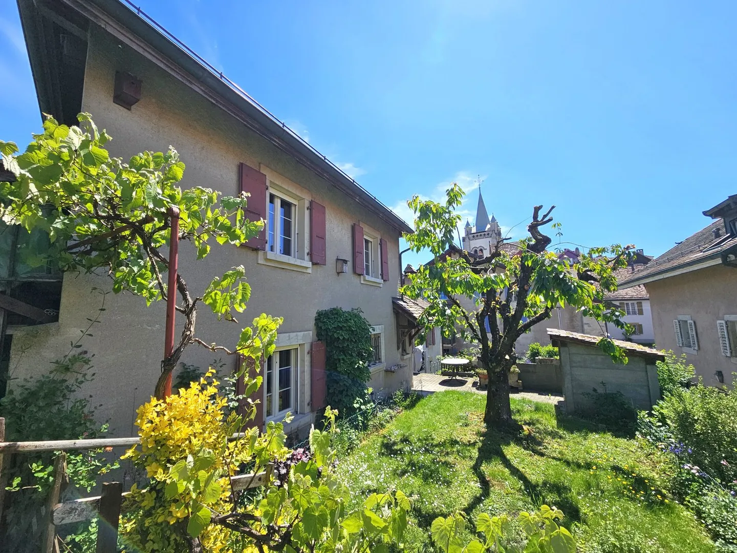 Village Barn with Large Garden - Photo 1 of 10