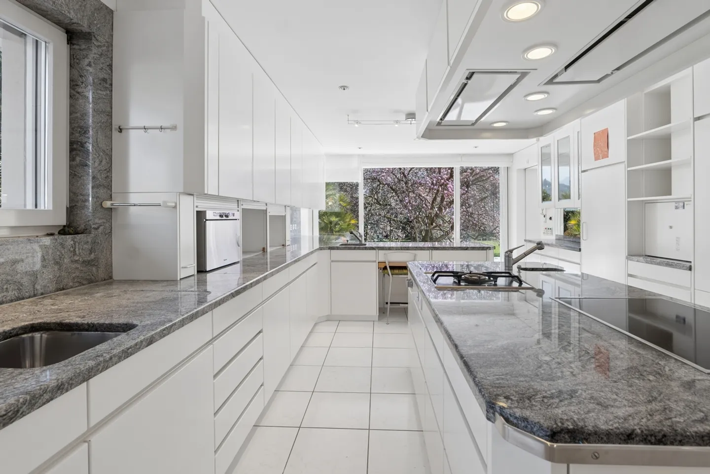 Villa Magnolia: Wunderschöne Villa am See in Magliaso - Foto 11 von 21