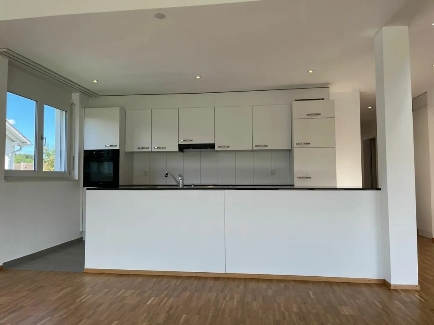 Luminoso appartamento duplex di 5,5 stanze in posizione centrale - Foto 4 di 15