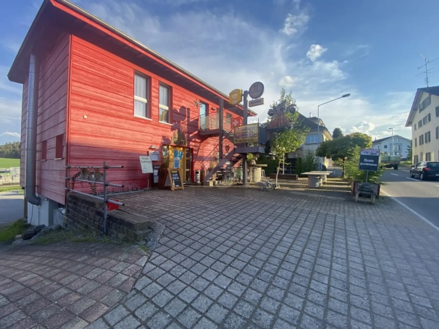 GASTROSPACE - LIVING/WORKING UNDER ONE ROOF - Photo 1 of 6