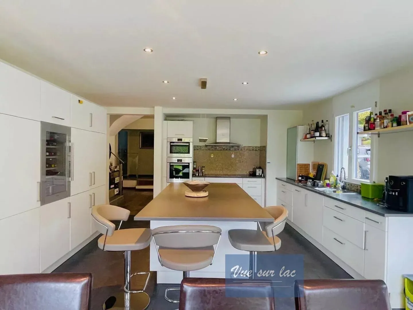 Contemporary individual villa on a beautiful and large plot - Photo 9 of 13