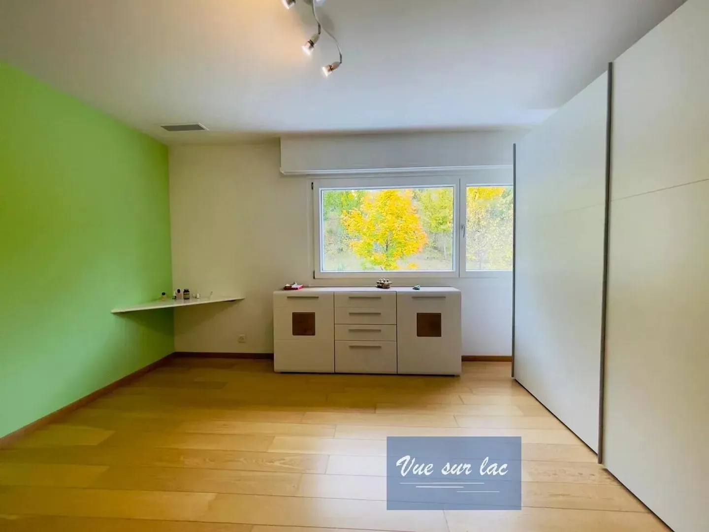 Contemporary individual villa on a beautiful and large plot - Photo 11 of 13