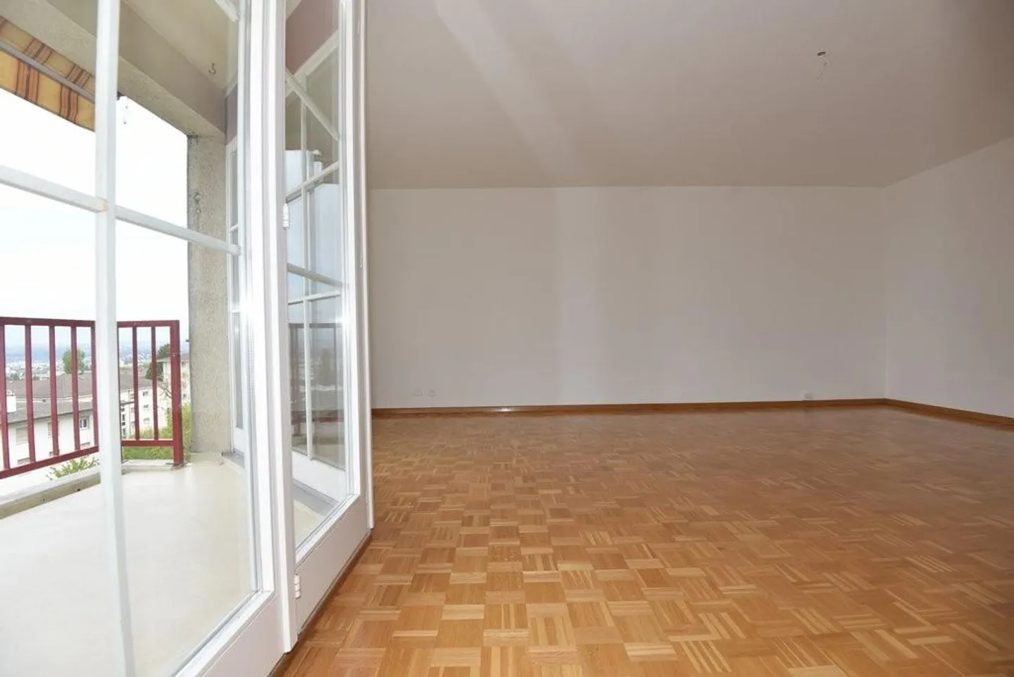 3 room apartment with lake view - Photo 6 of 11