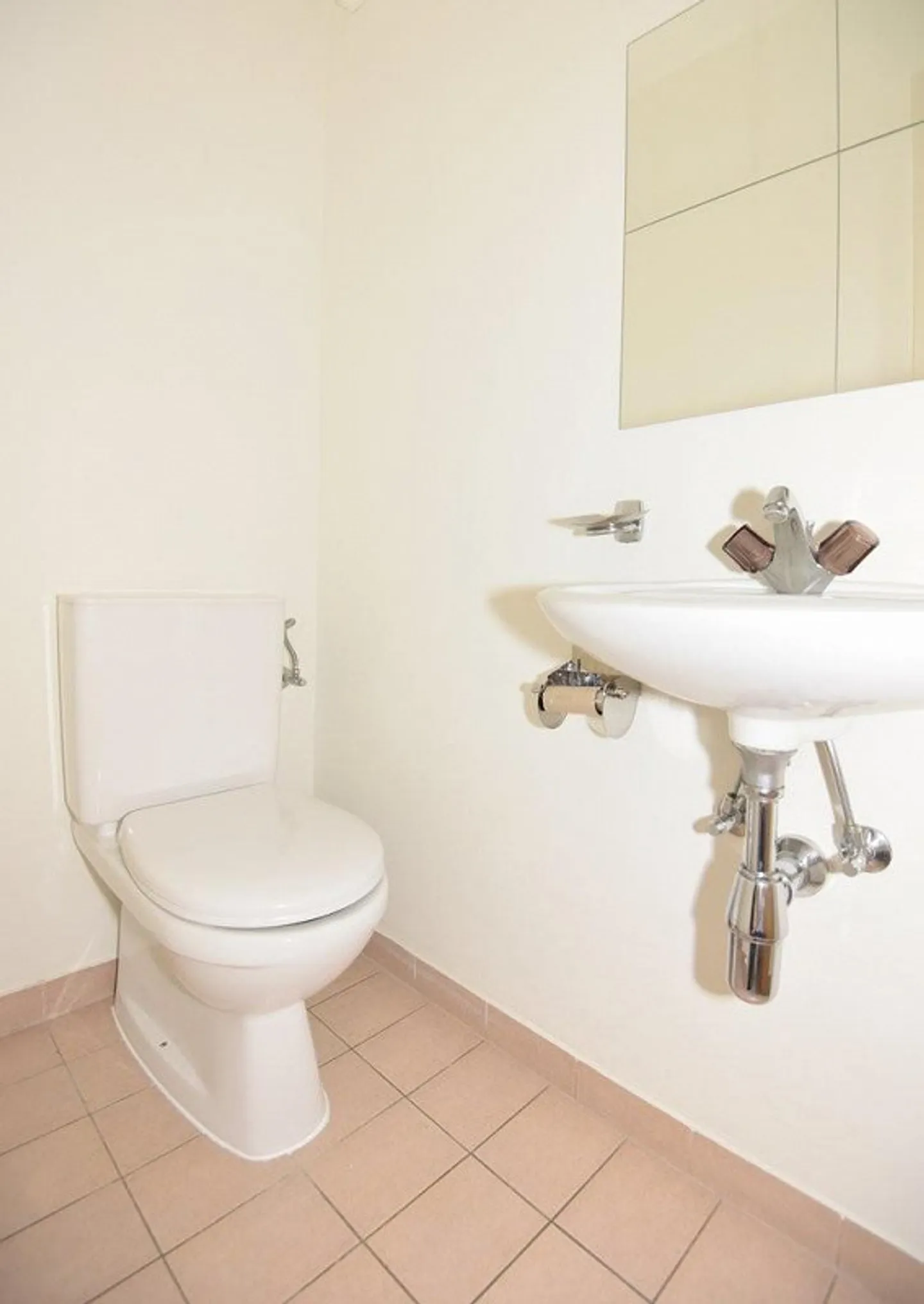 3 room apartment with lake view - Photo 11 of 11