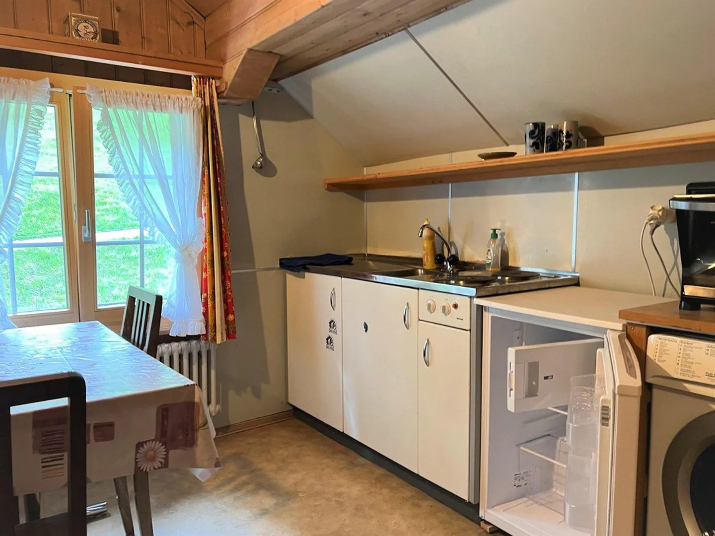 Charmant appartement sous les toits à Braunwald - Photo 5 sur 11