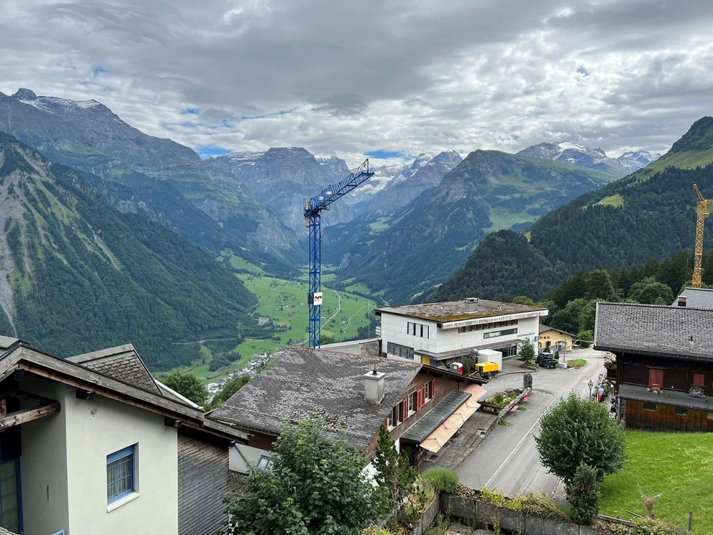 Charmant appartement sous les toits à Braunwald - Photo 9 sur 11