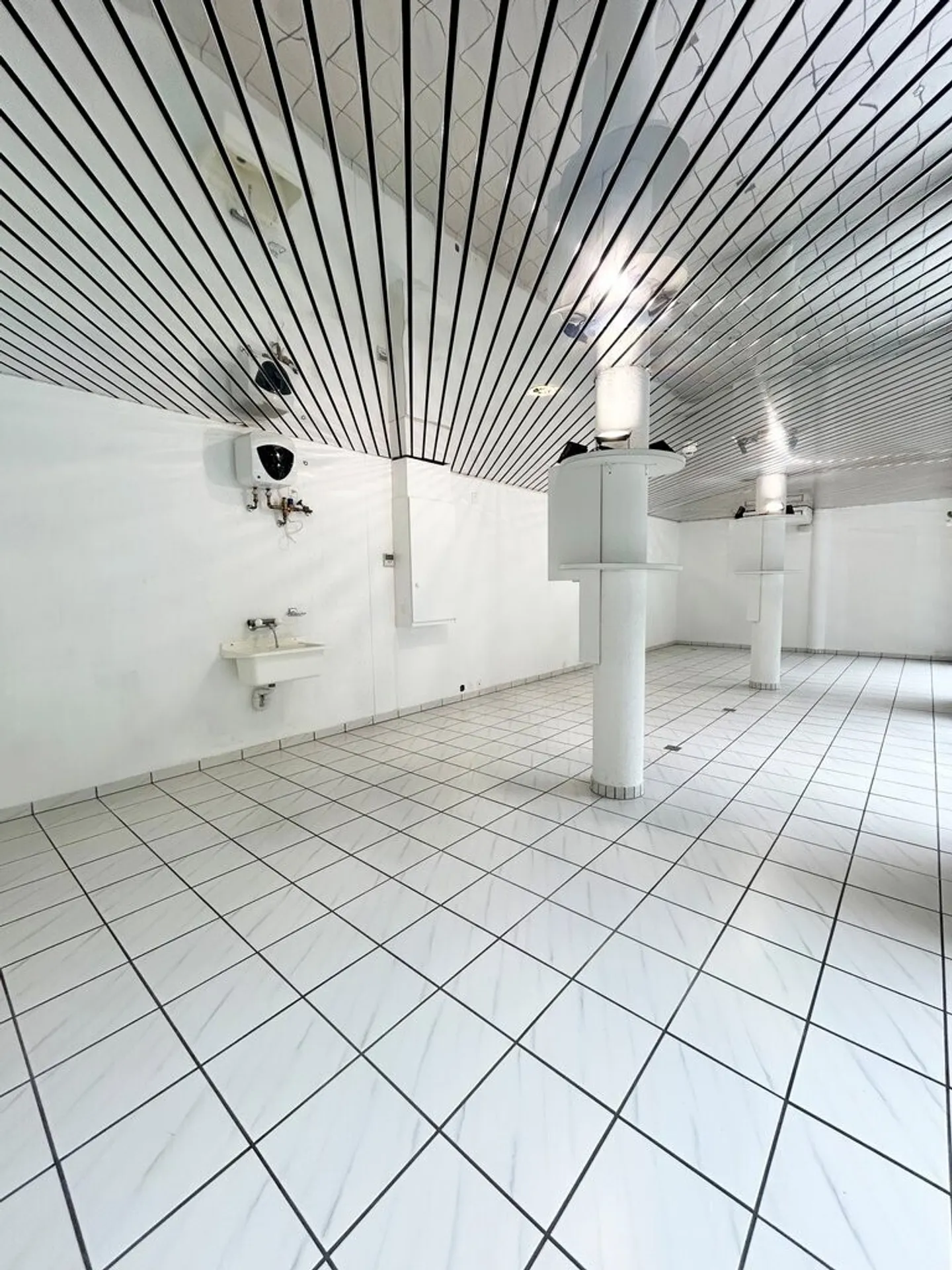 Arcade nel centro di Sierre da affittare subito o da concordare - Foto 4 di 5