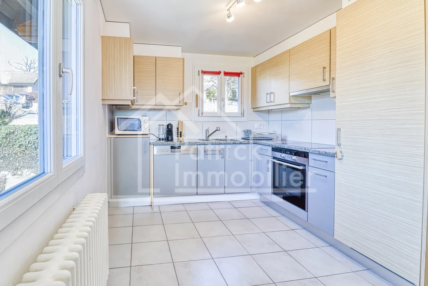 Individual chalet 4.5 rooms with panoramic view of the Pre-Alps - Photo 7 of 13