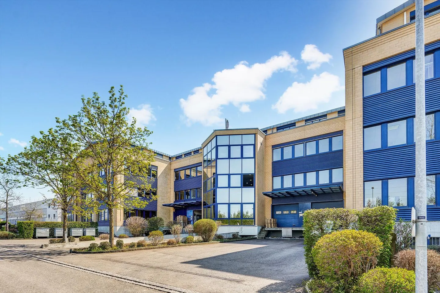 Praxis-/Büro-/Gewerberäumlichkeiten - Foto 4 von 8