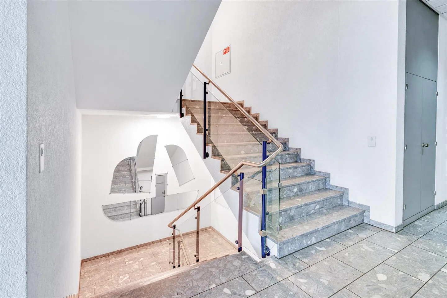 Praxis-/Büro-/Gewerberäumlichkeiten - Foto 7 von 8