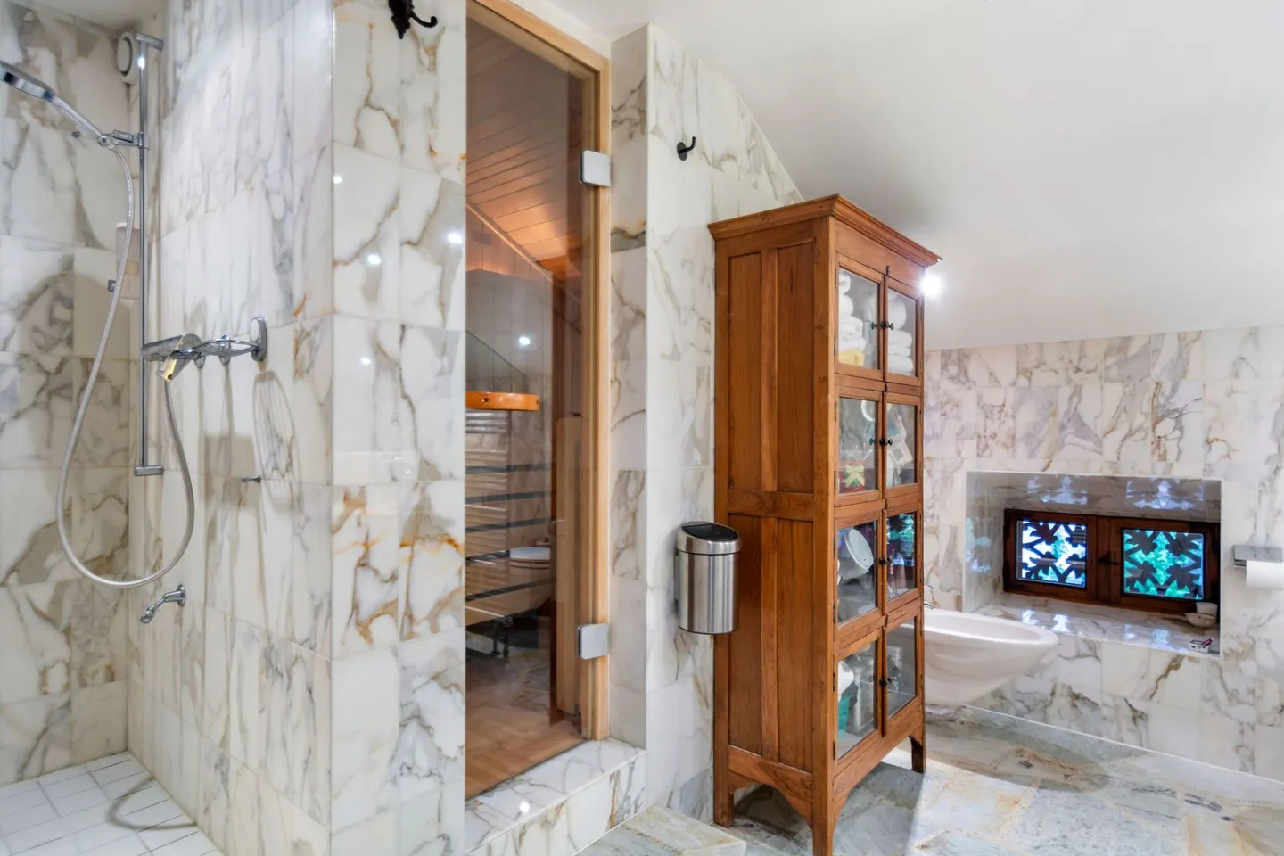 Appartement Charmant dans un Domaine Privé - Photo 13 sur 19