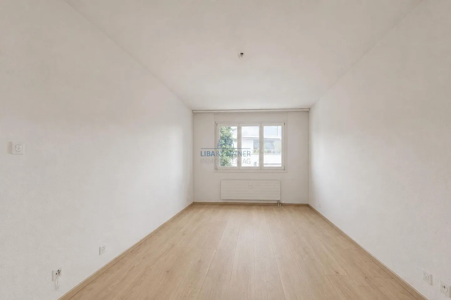 Bright 4.5-room apartment with balcony, winter garden and fireplace - Photo 5 of 10