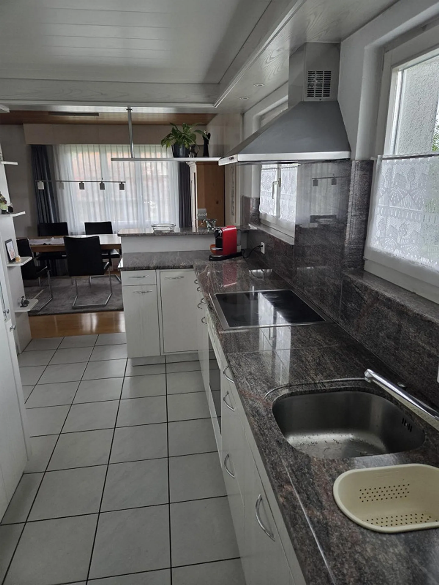 5-room single-family house with winter garden and beautiful garden area - Photo 10 of 17
