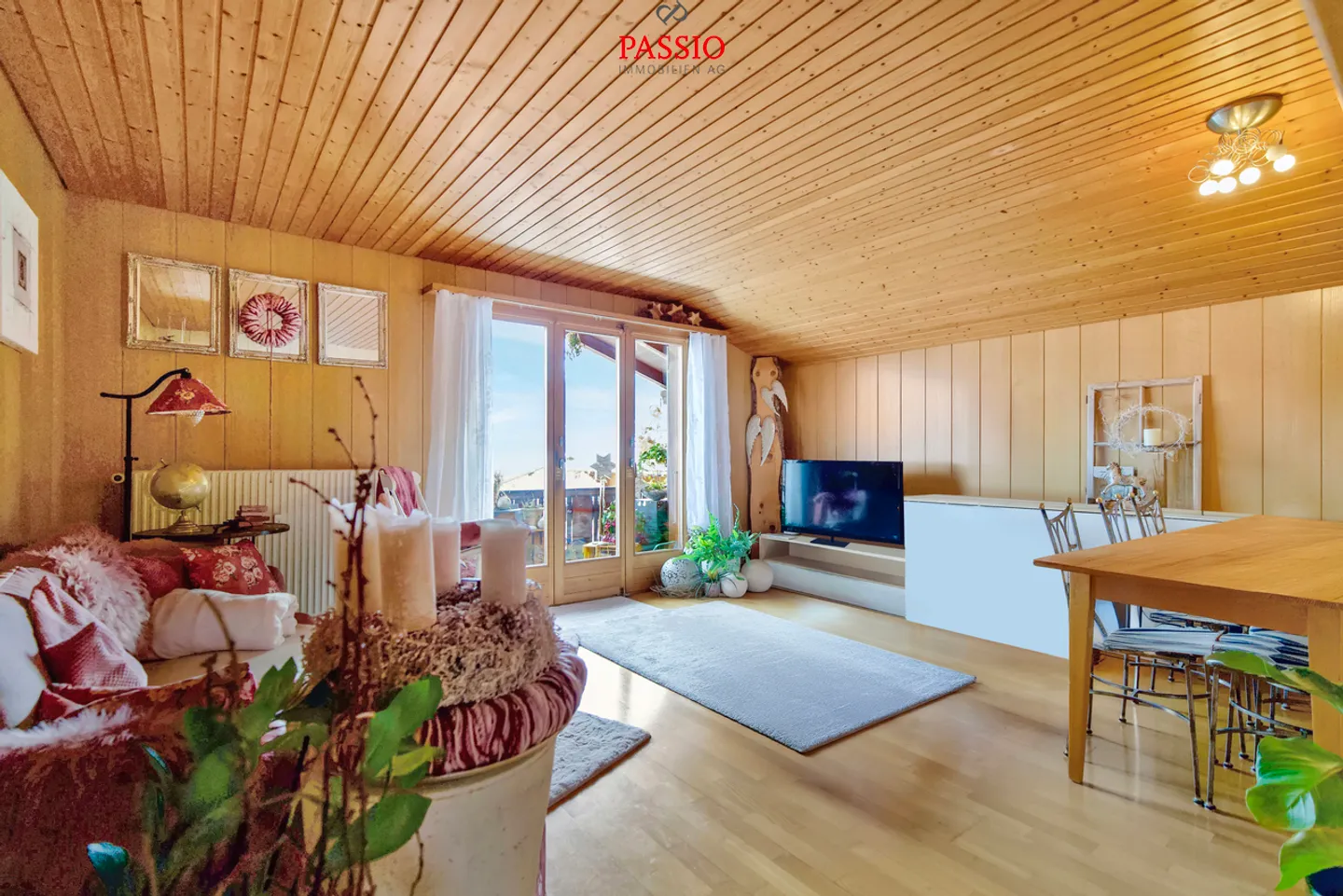 Spacious 5-room apartment with Alpine view and private garden - Photo 4 of 16