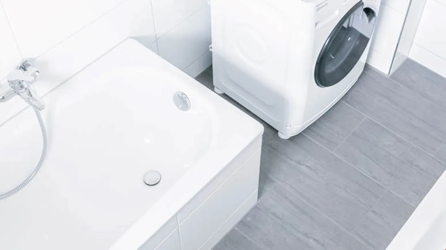 Moderno appartamento di 3,5 stanze con balcone a Mumpf - Foto 9 di 13