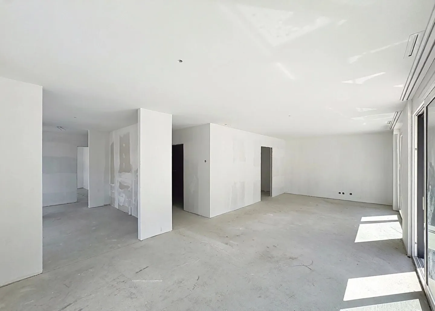 Attique 3,5 pièces à vendre, Pont 31, Monthey - Photo 2 of 9