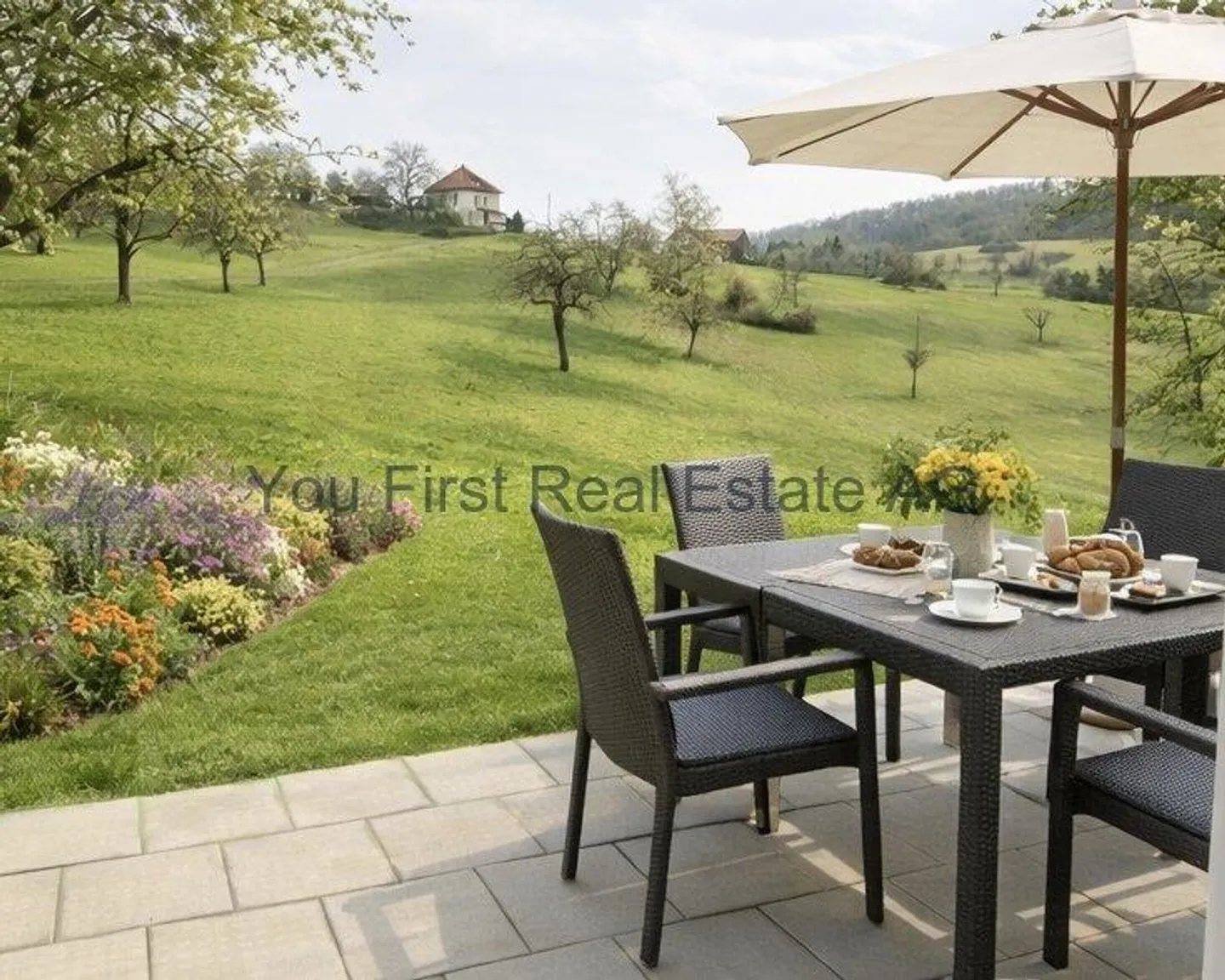 Charmantes Einfamilienhaus mit Pool - Foto 4 von 12