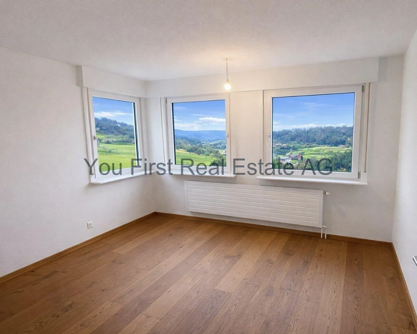 Charmantes Einfamilienhaus mit Pool - Foto 9 von 12