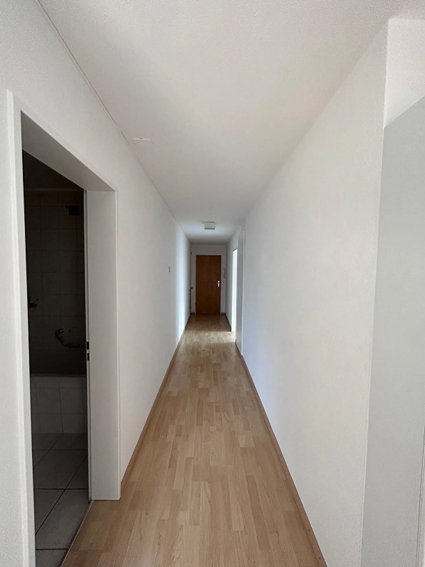 Geräumige Familienwohnung in Wünnewil - Foto 6 von 10