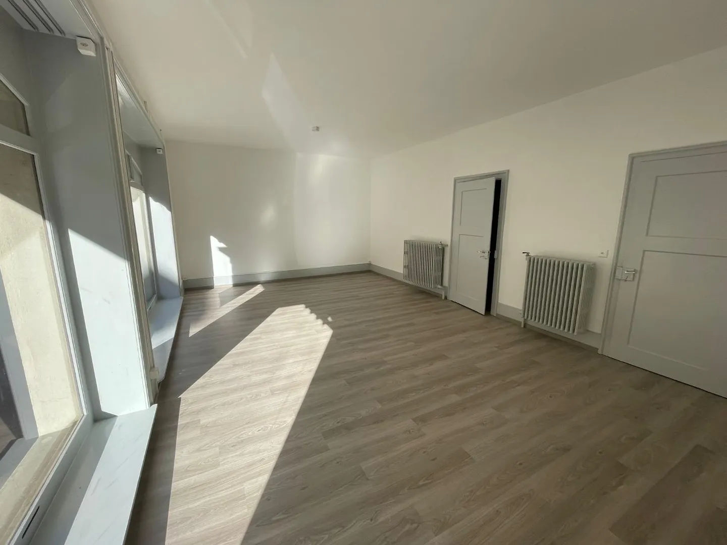 Espace Commercial à St-Imier - Photo 3 sur 7