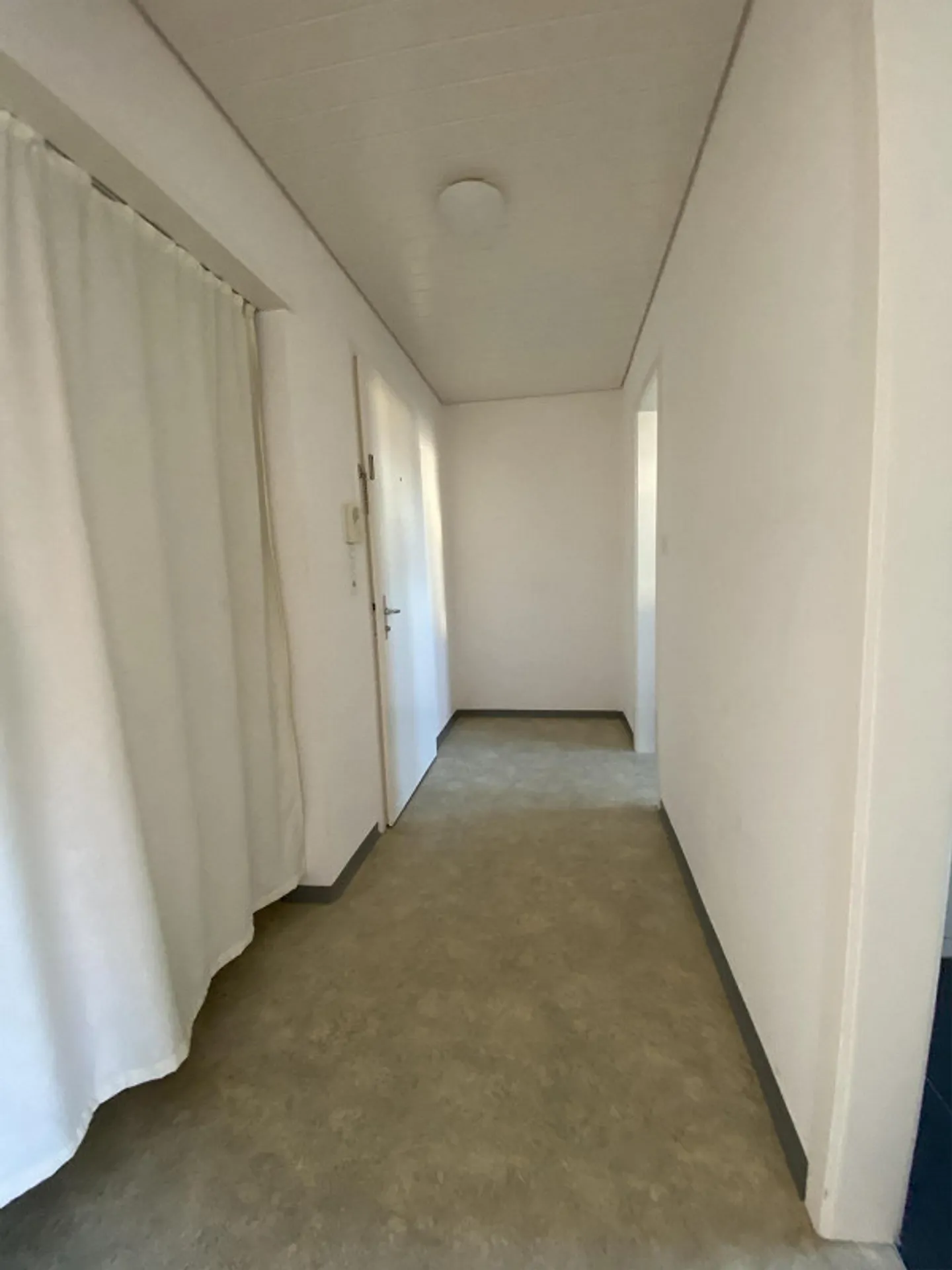 Appartement 3 pièces calme au 2ème étage avec balcon - près du lac de Constance - Photo 6 sur 9