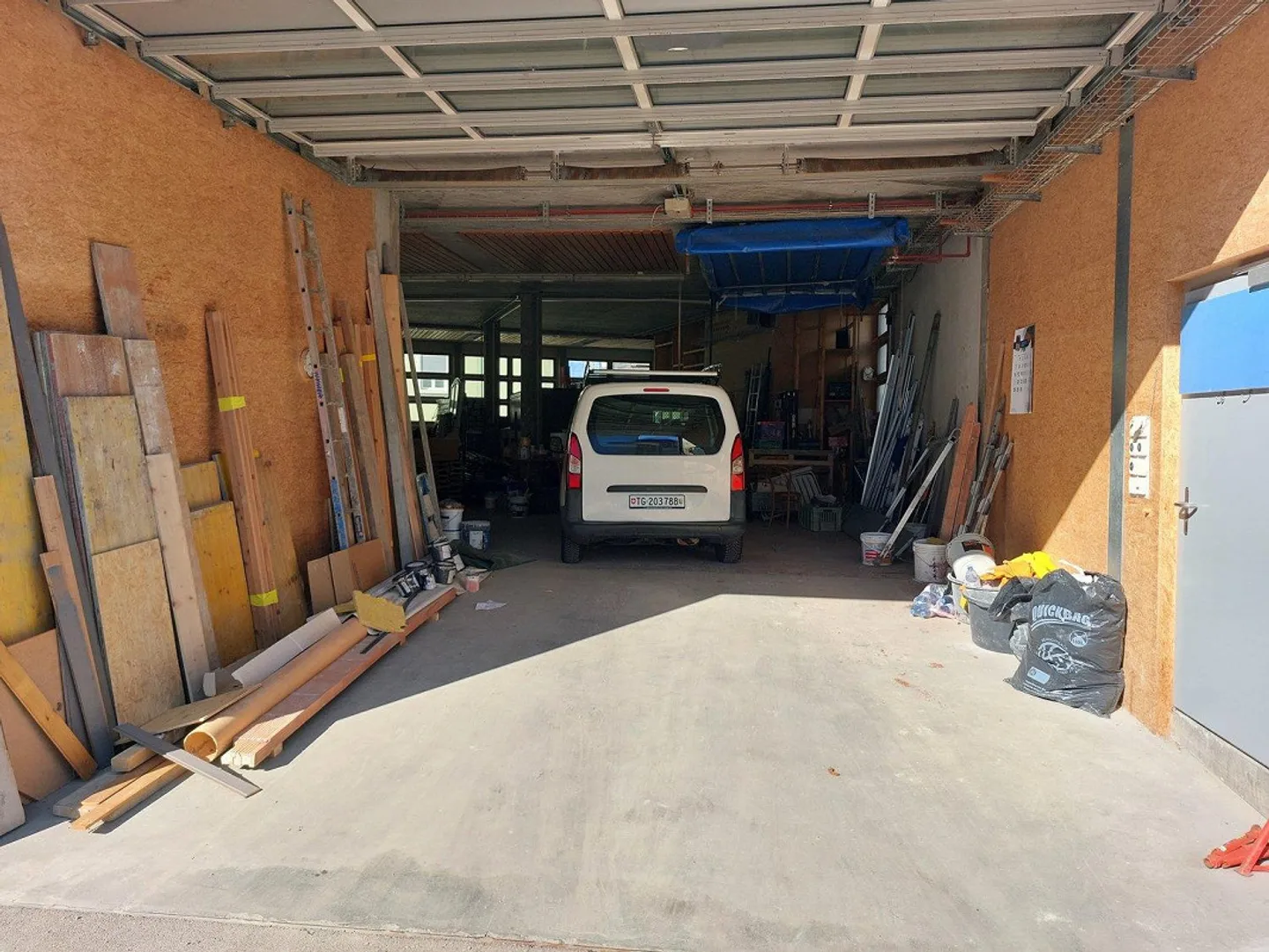 Proprietà industriale / magazzino con porta a rullo a Rorschach in affitto - Foto 2 di 13