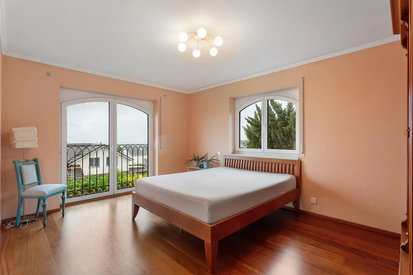 Exclusive Property - Living and Working Under One Roof - Photo 5 of 8