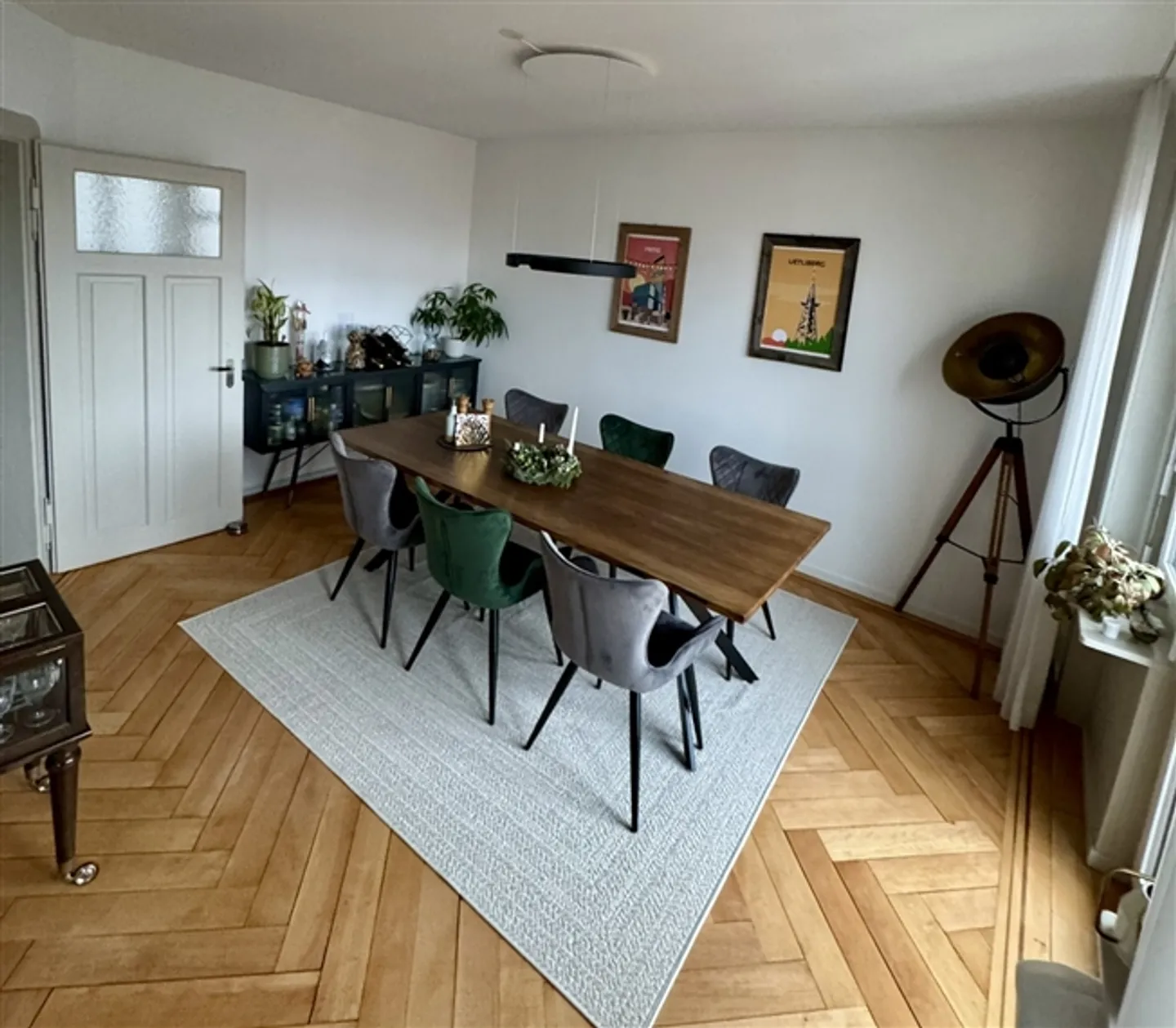 APPARTEMENT 4 PIÈCES À ZURICH - DISTRICT 6, MEUBLÉ, TEMPORAIRE - Photo 2 sur 9