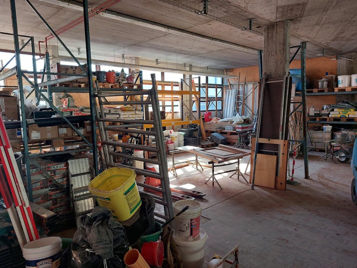 Proprietà industriale / magazzino con porta a rullo a Rorschach in affitto - Foto 4 di 13