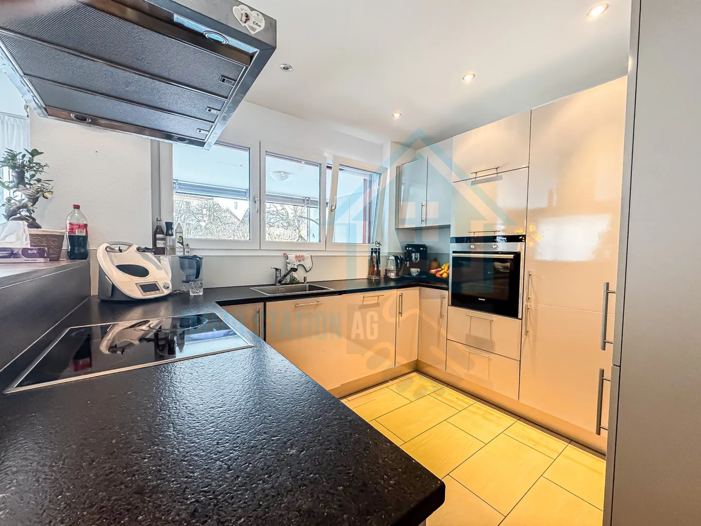 Modern, bright 4.5-room garden apartment near the center - Photo 5 of 11