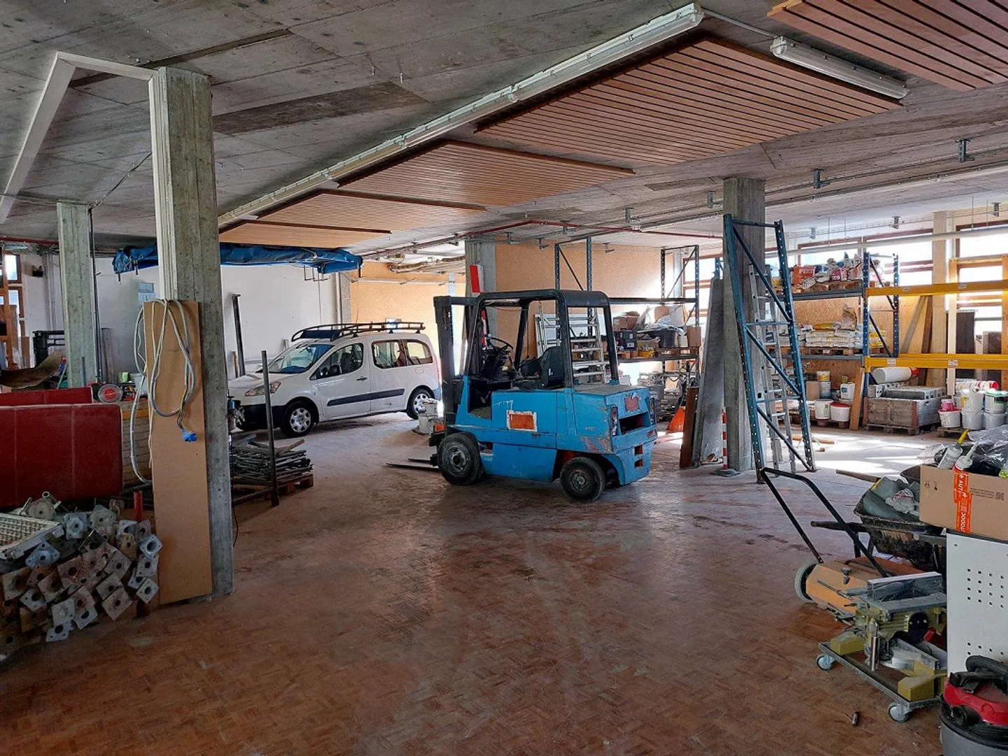 Proprietà industriale / magazzino con porta a rullo a Rorschach in affitto - Foto 6 di 13