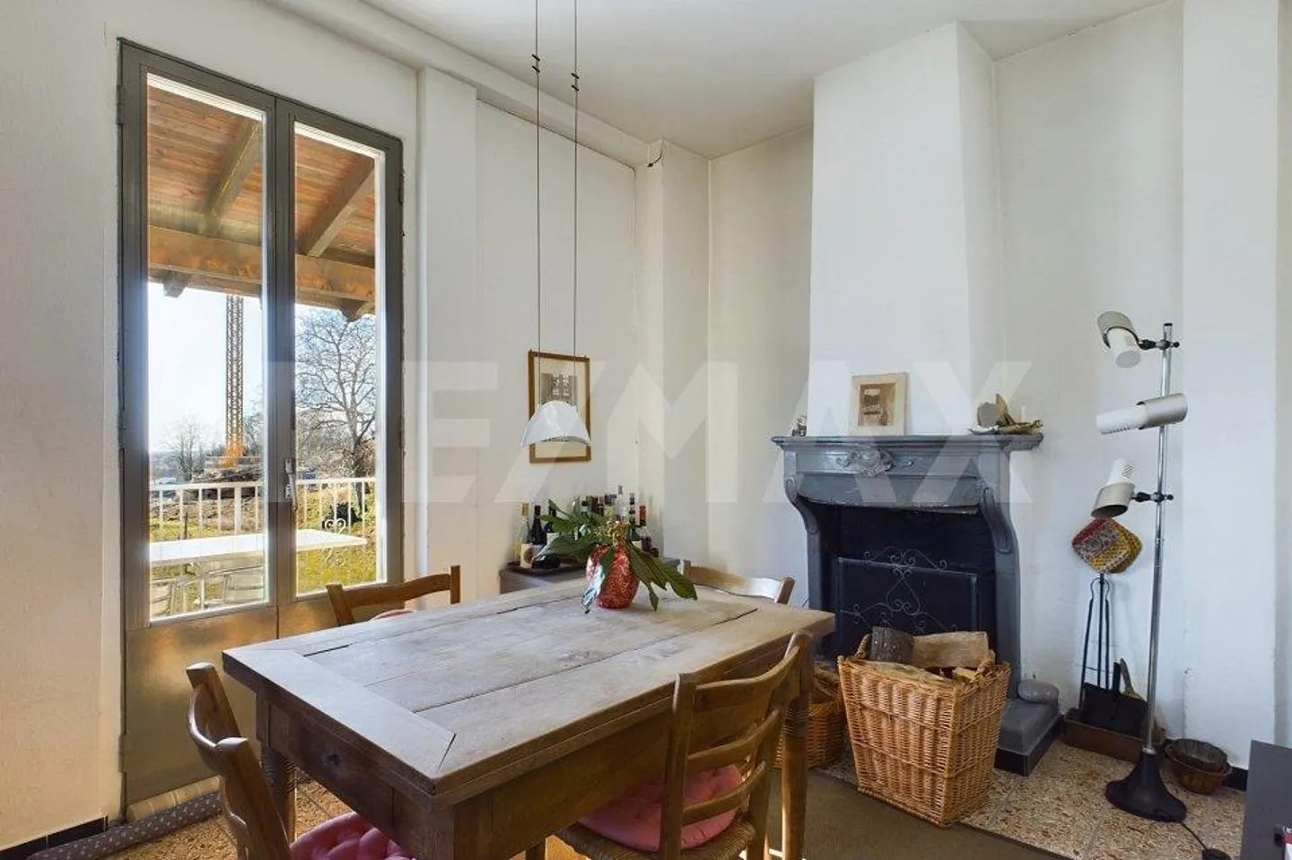 Edificio plurifamiliare con terreno edificabile - Foto 8 di 13