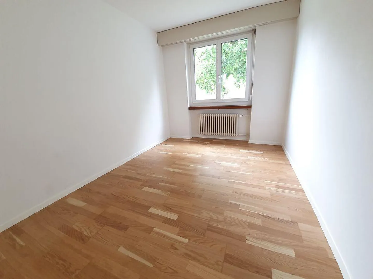 Appartamento spazioso in una bella posizione nel popolare quartiere di Buchthalen - Foto 4 di 10