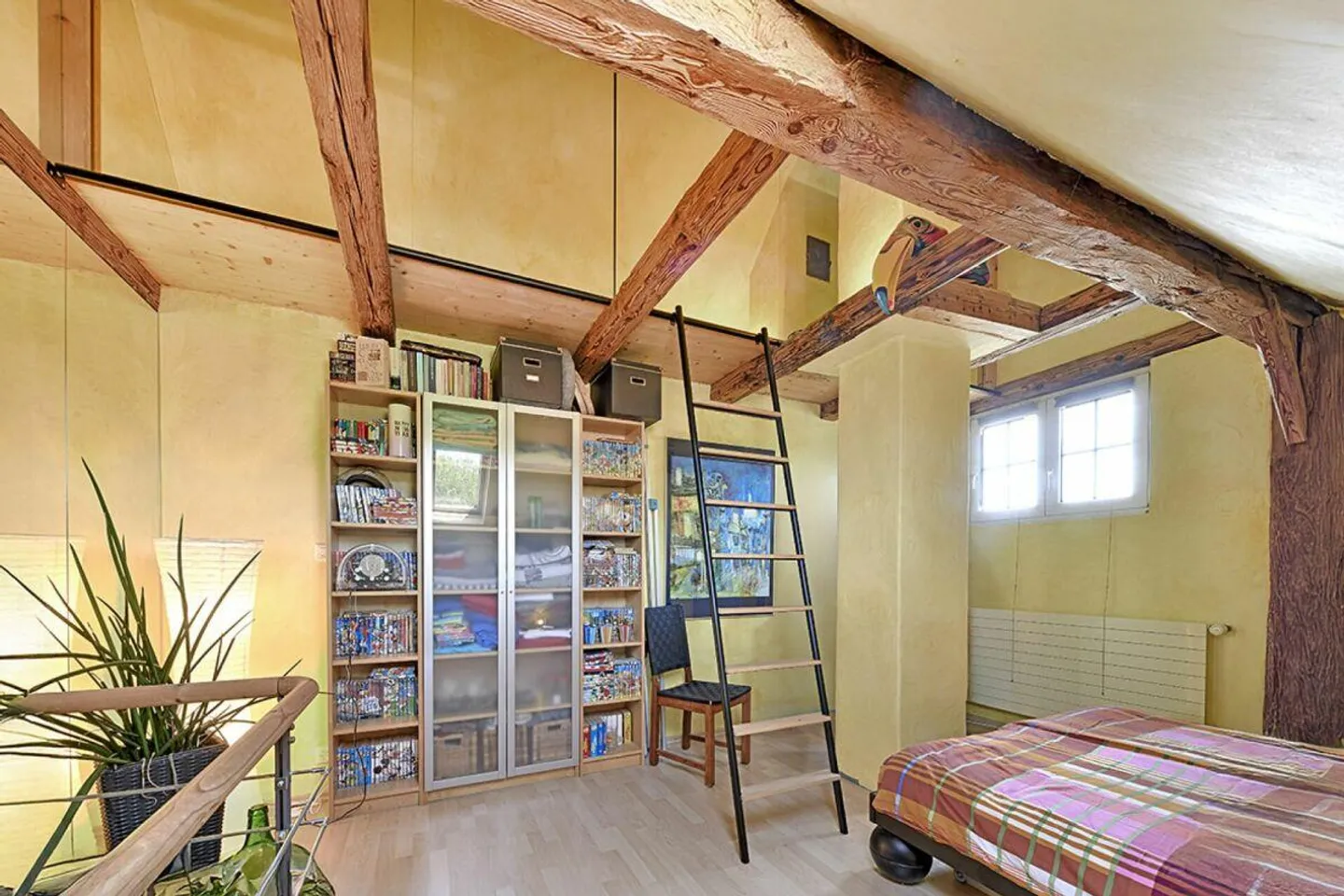 5.5-Room Farmhouse Half with Barn, Lots of Surroundings, Distant and Lake View - Photo 9 of 20