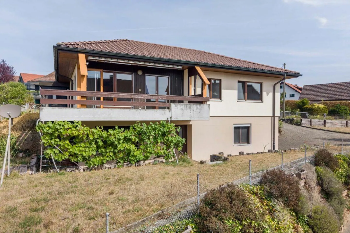 Detached 5.5-room single-family house with large garden in a privileged residential location - Photo 17 of 19