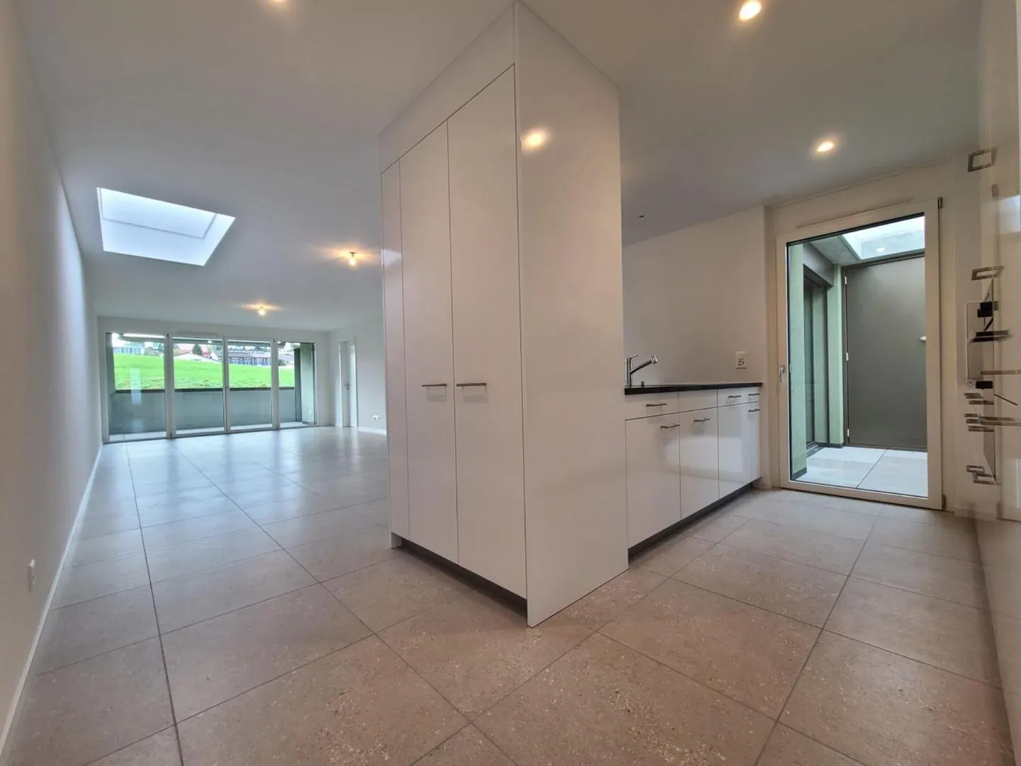 Appartement spacieux en attique - Photo 1 sur 12