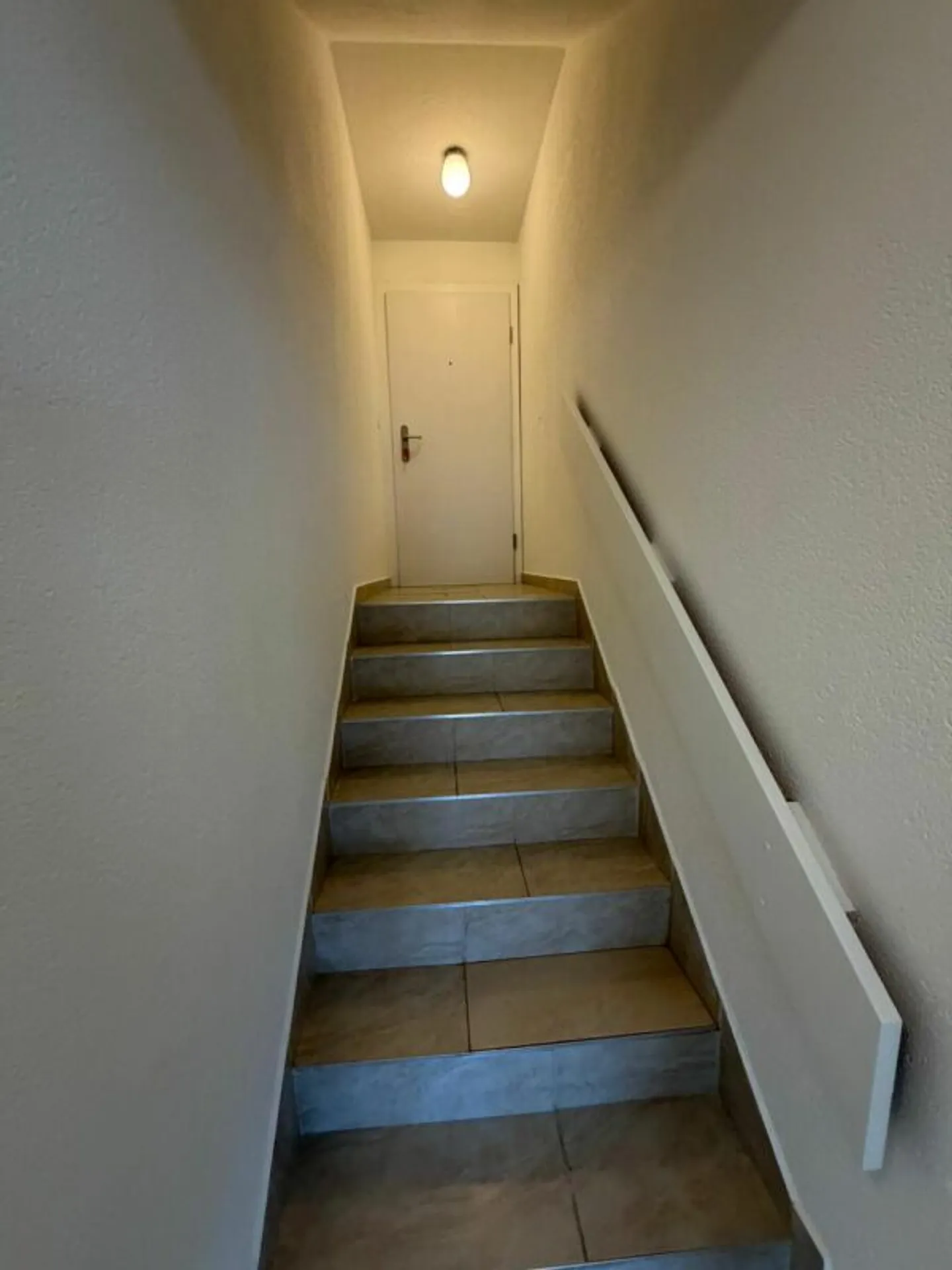 Ampio duplex di 3,5 stanze in posizione idilliaca - Foto 4 di 10