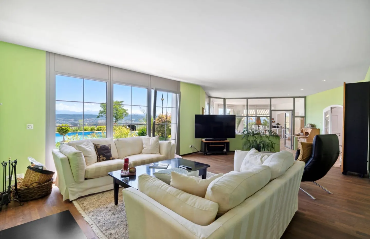 7.5-Room Terrace House with Pool and Lake View in Bellerive for Sale - Photo 12 of 13