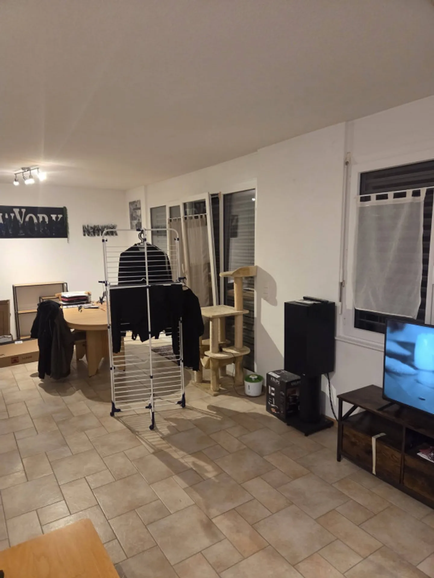 Appartement à louer - Photo 2 sur 12