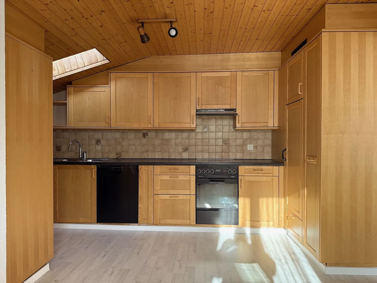 Appartement sous les combles confortable dans un emplacement calme - Photo 2 sur 11