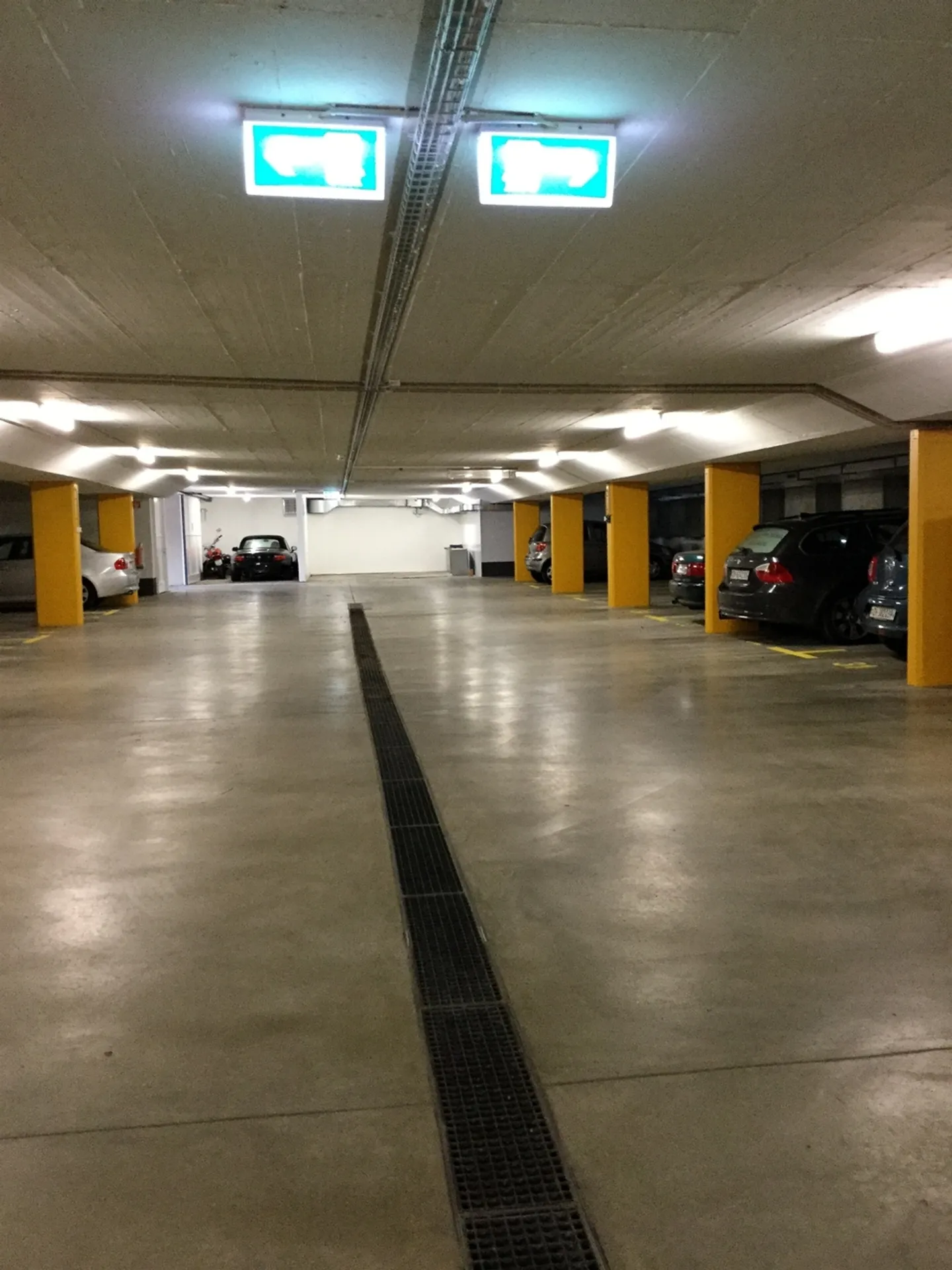 Place de parking à louer - Photo 1 sur 1