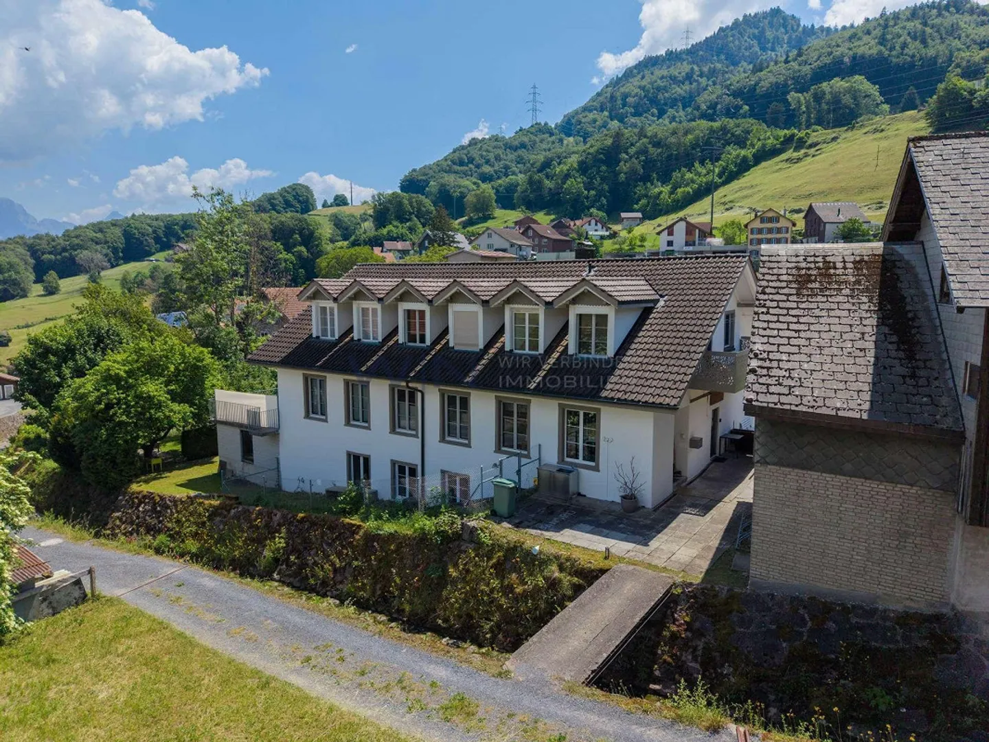 Exklusive Villa in der Natur - Foto 1 von 8
